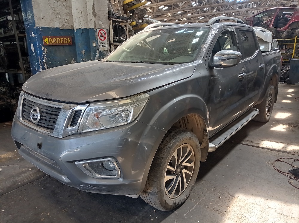 MUñON Nissan NP 300 2015  USADO  EN DESARME